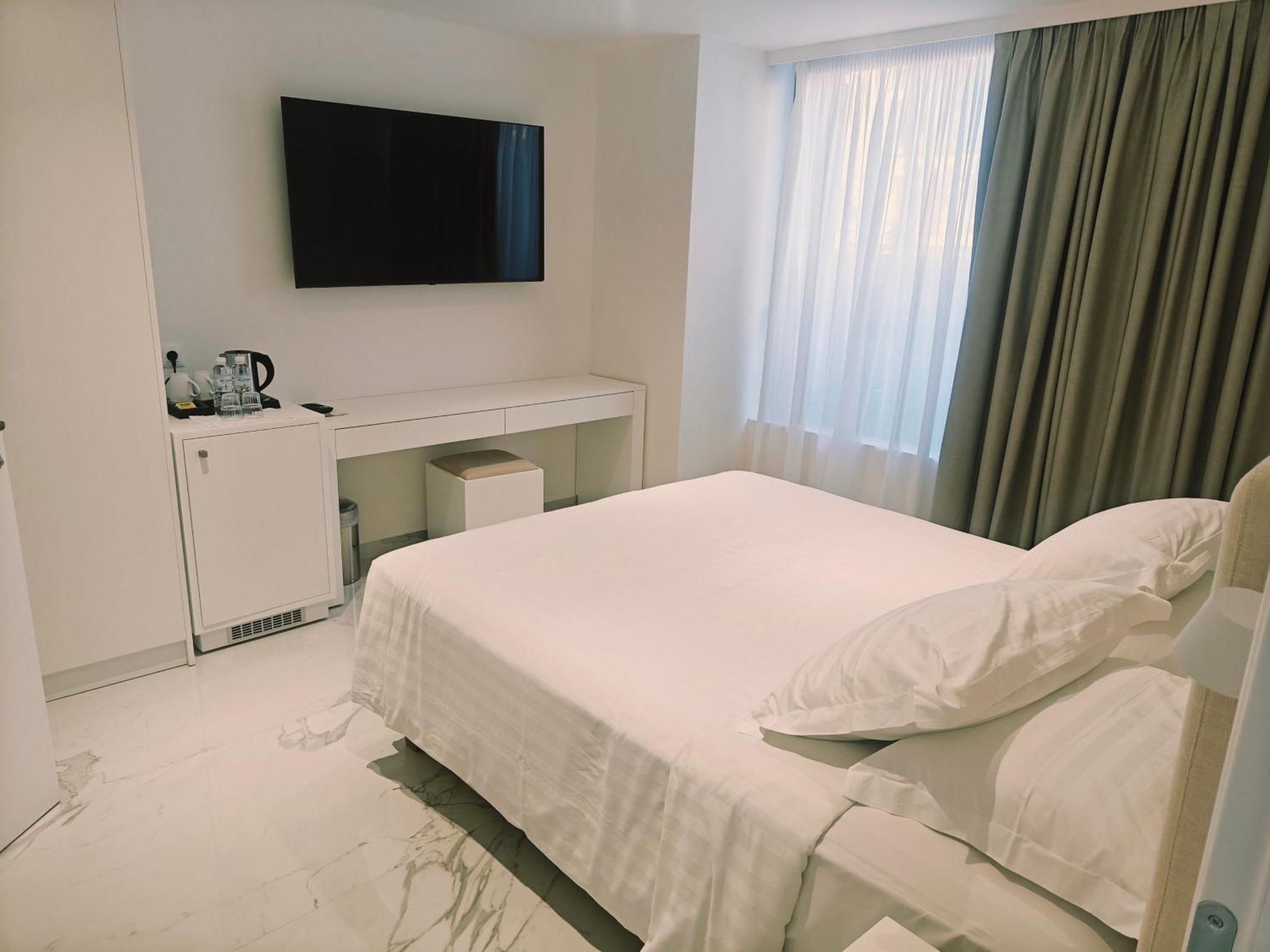 Ibiscus Hotel 4*