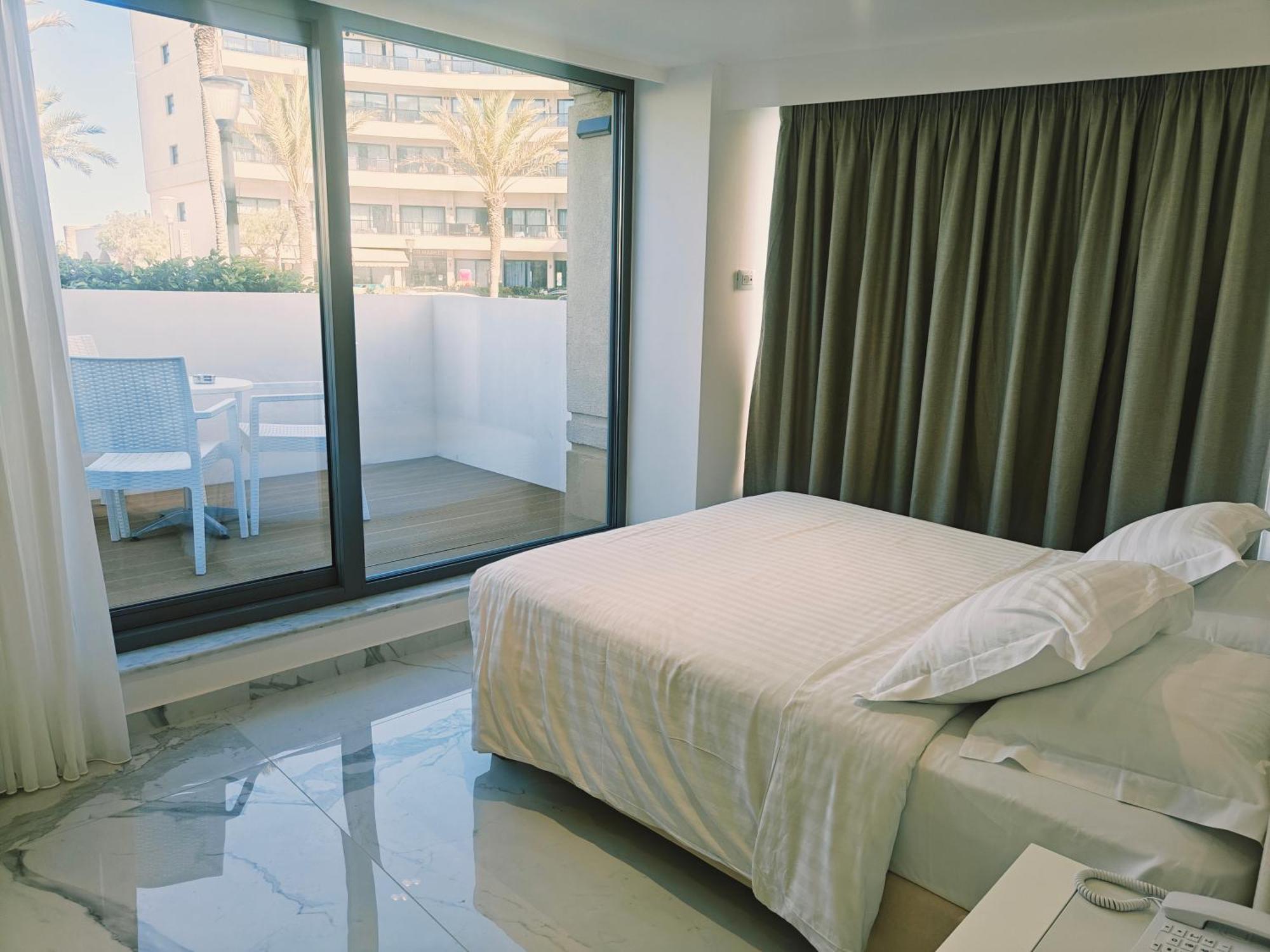 Ibiscus Hotel 4*