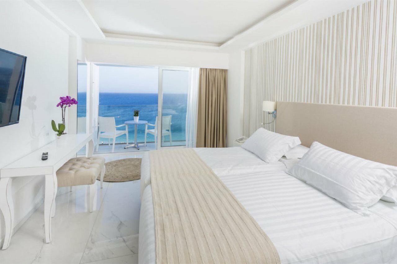 Ibiscus Hotel 4*